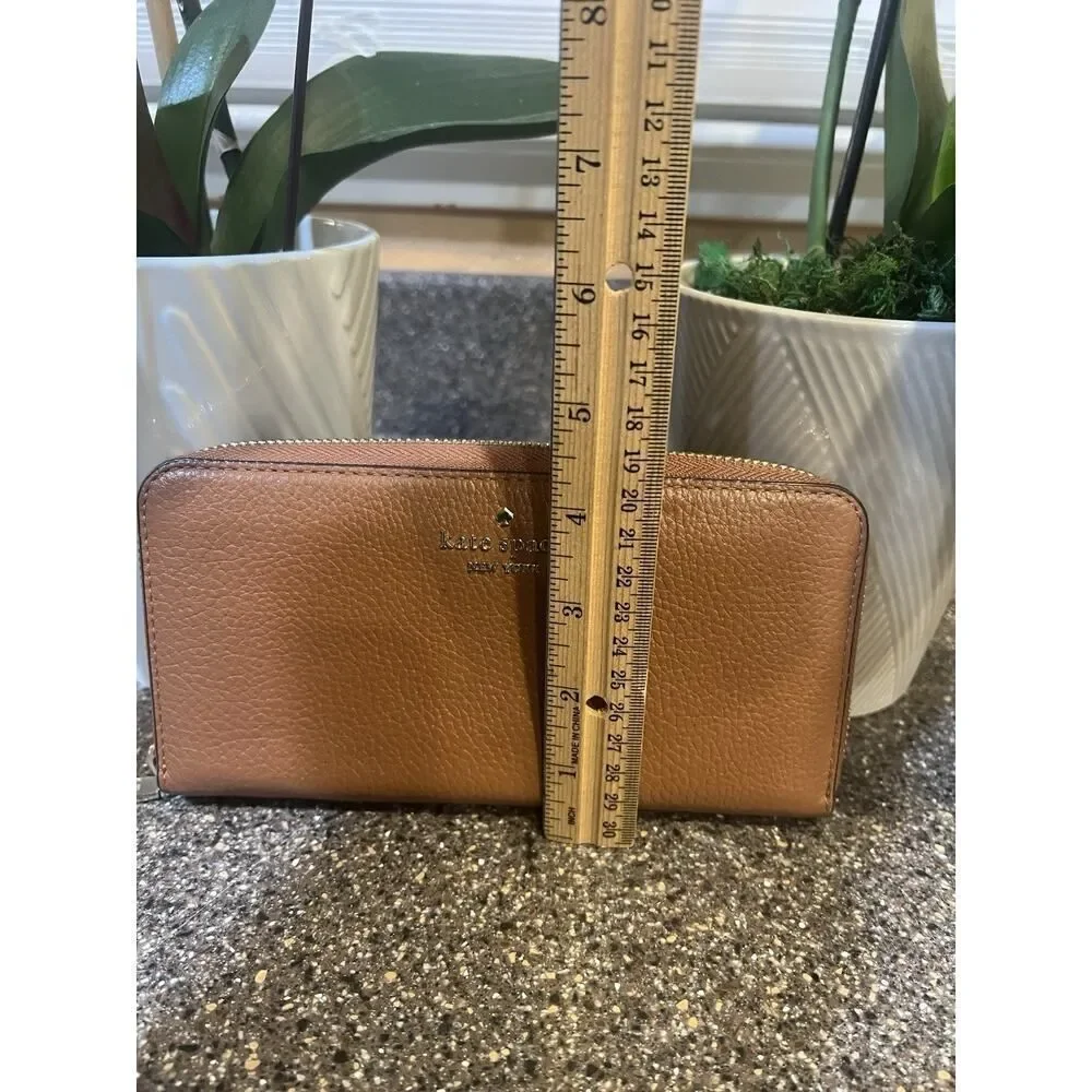 kate spade New York Pebbled Leather Womens Medium Tan Wallet Zip Around Bi-Fold
